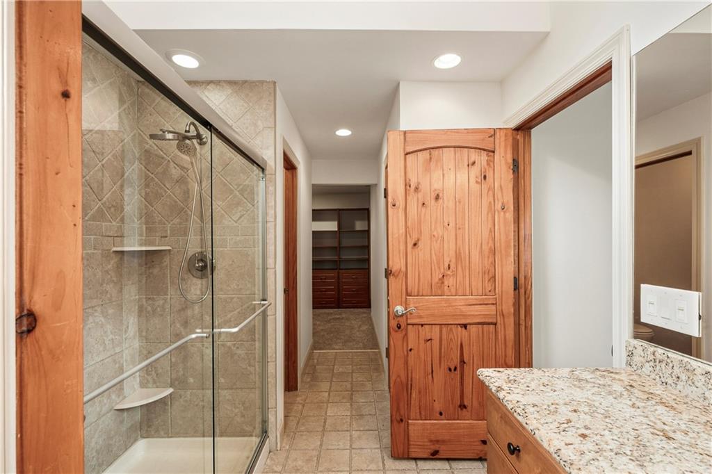 6090 Shadburn Ferry Road Buford, GA 30518 - Photo 19 of 39 Gallery Image 19
