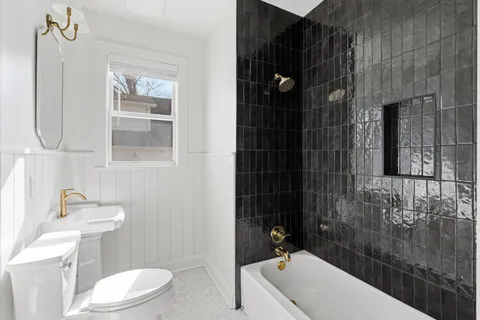 $1,595,000 | 2001 Sweetbriar Avenue, Nashville, TN 37212