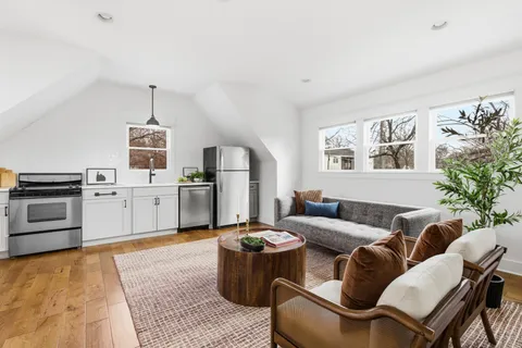 $1,595,000 | 2001 Sweetbriar Avenue, Nashville, TN 37212