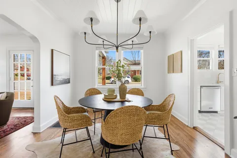 $1,595,000 | 2001 Sweetbriar Avenue, Nashville, TN 37212