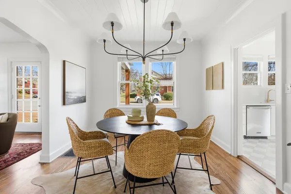 $1,595,000 | 2001 Sweetbriar Avenue, Nashville, TN 37212