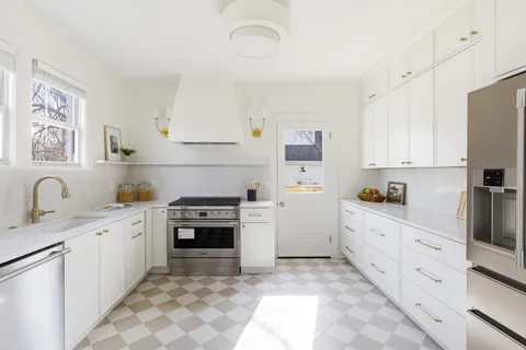 $1,595,000 | 2001 Sweetbriar Avenue, Nashville, TN 37212