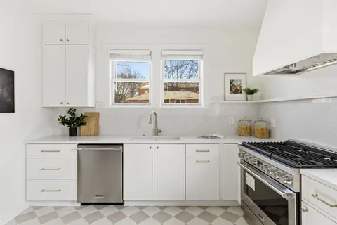 $1,595,000 | 2001 Sweetbriar Avenue, Nashville, TN 37212