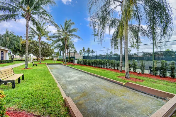$3,500 | 2675 Pyes Harbour, West Palm Beach, FL 33411