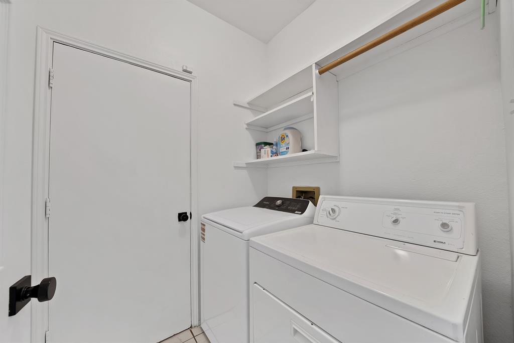 5418 Highgate Lane Rowlett, TX 75088 - Photo 23 of 36 a utility room with dryer and washer