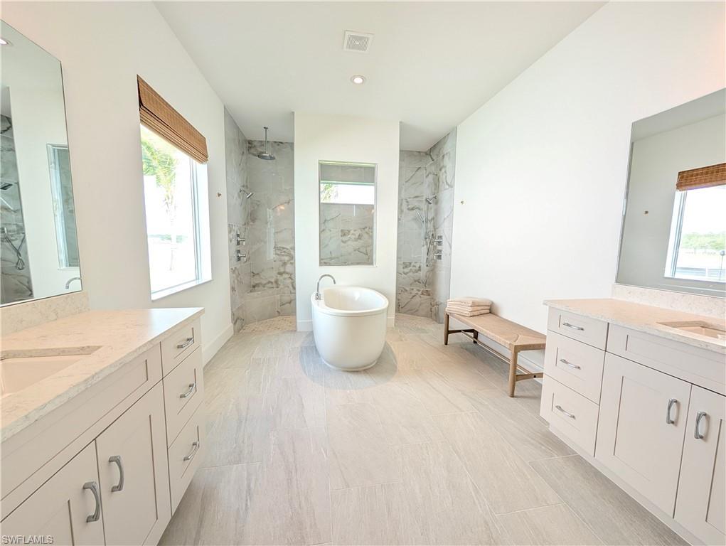 9077 Wisteria Way Naples, FL 34114 - Photo 17 of 47