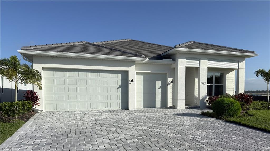 9077 Wisteria Way Naples, FL 34114 - Photo 2 of 47