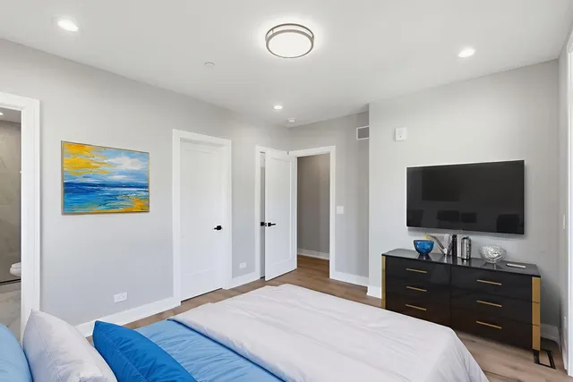 $3,600 | 2718 Budd Street, Unit 1N, River Grove, IL 60171