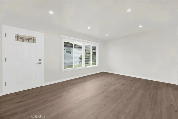 $3,000 | 2605 North Lincoln Street, Burbank, CA 91504