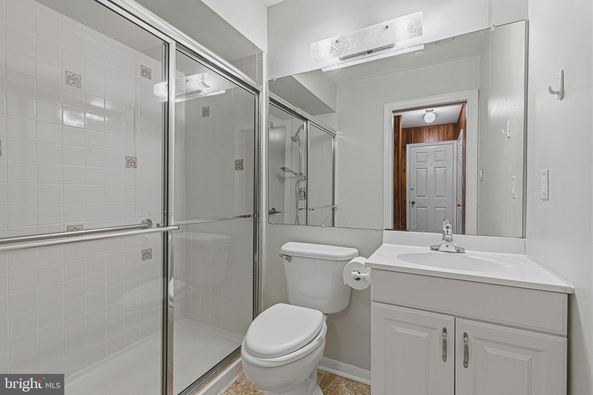 7207 Neaptide Lane Burke, VA 22015 - Photo 23 of 48