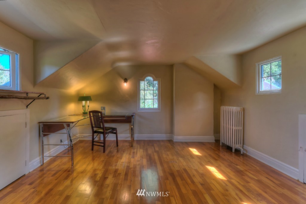 323 Delano Road Southwest Lakebay, WA 98349 - Photo 15 of 25 Gallery Image 15