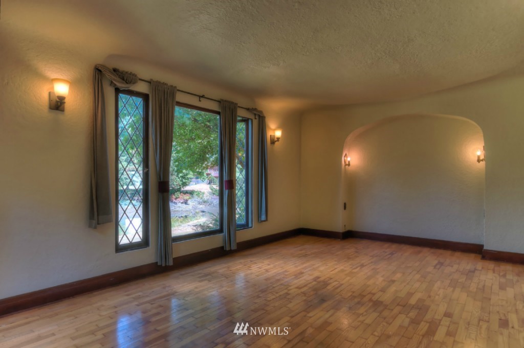 323 Delano Road Southwest Lakebay, WA 98349 - Photo 7 of 25 Gallery Image 7