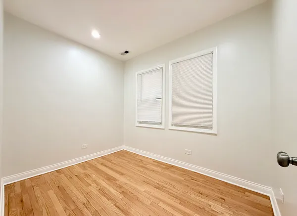 $2,800 | 5307 North Central Avenue, Unit 1, Chicago, IL 60630