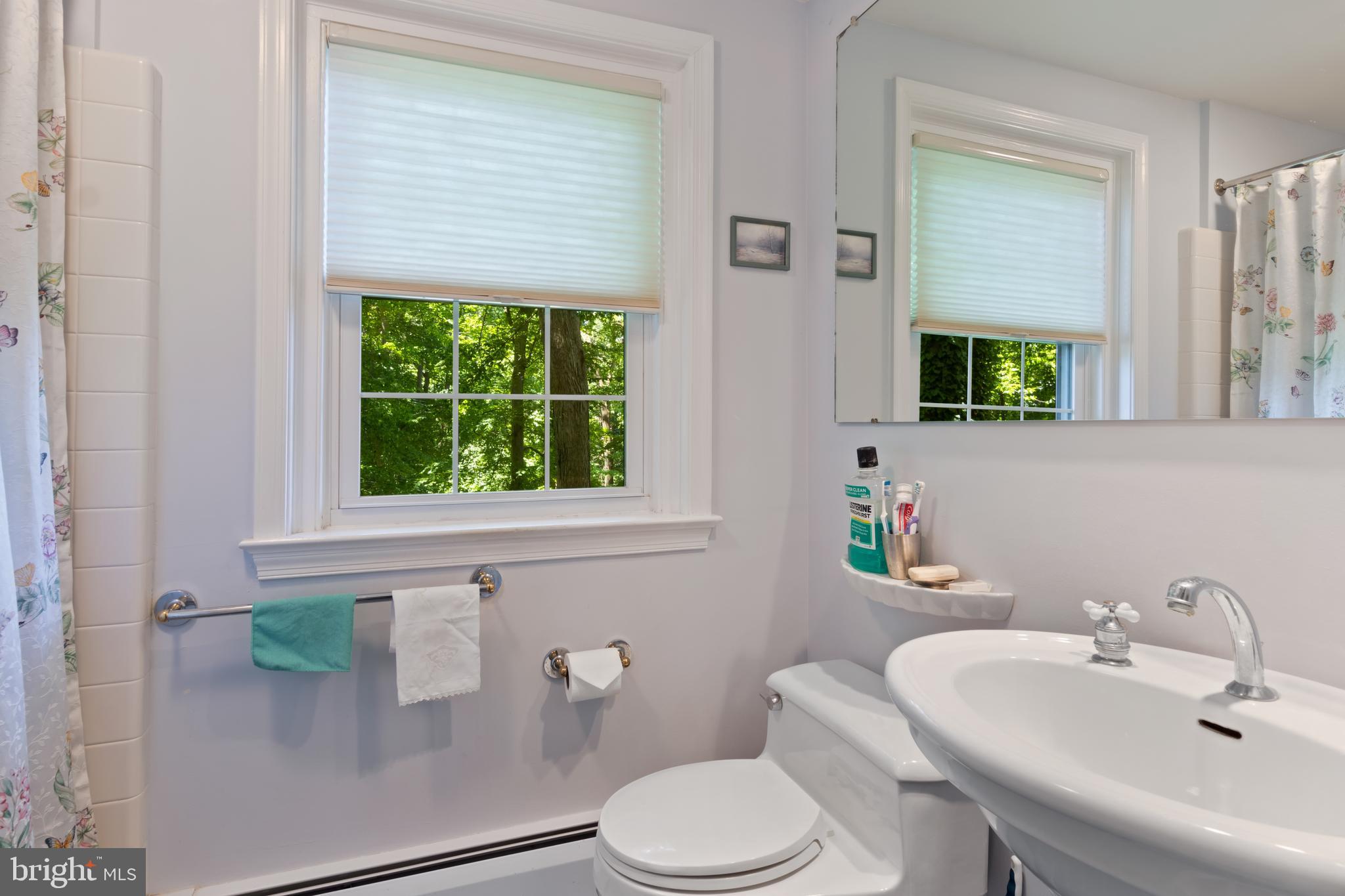 466 Upper Gulph Road Wayne, PA 19087 - Photo 22 of 29 Hall bath