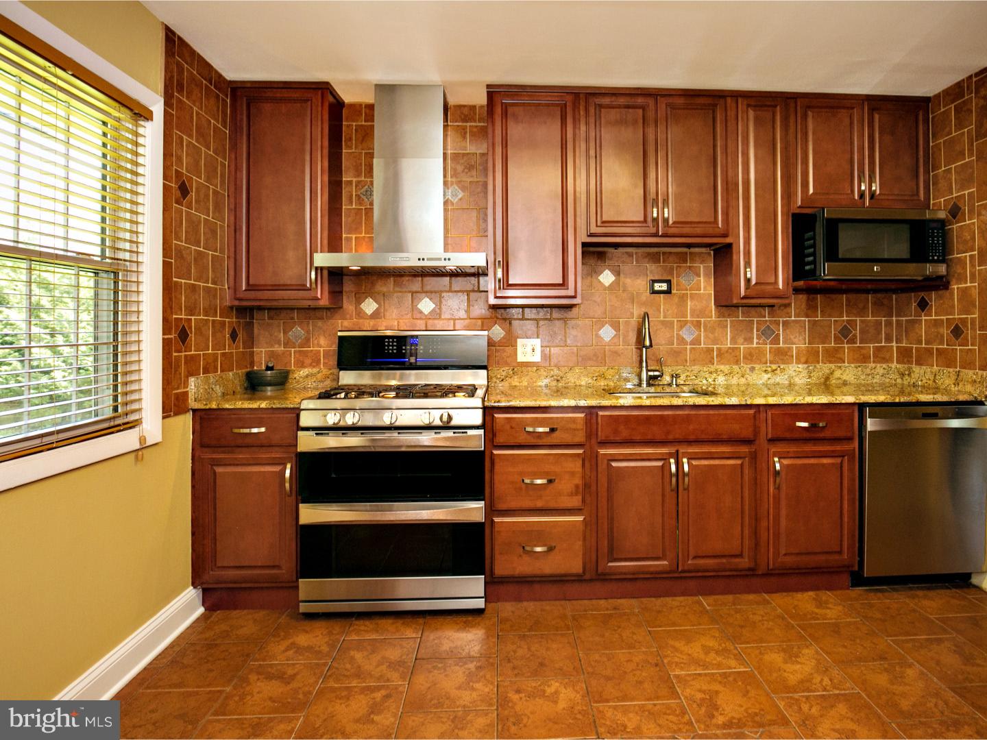 345 Farmdale Road Moorestown, NJ 08057 - Photo 11 of 24