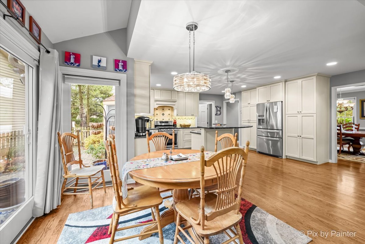 868 Cardiff Road Naperville, IL 60565 - Photo 11 of 45 Gallery Image 11