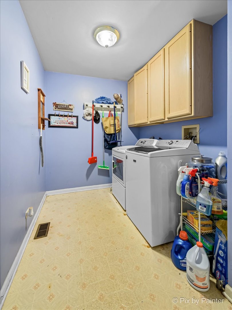 868 Cardiff Road Naperville, IL 60565 - Photo 38 of 45 Gallery Image 38