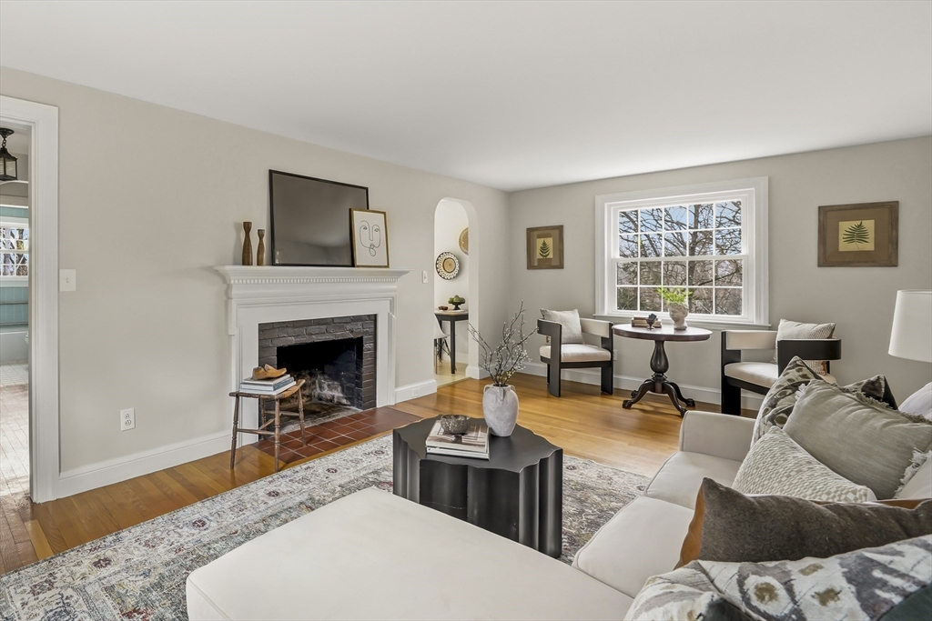 26 Wachusett Drive Lexington, MA 02421 - Photo 4 of 42