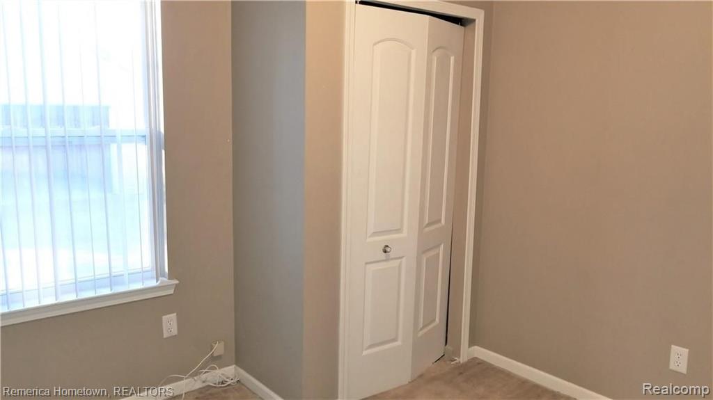 18985 Filmore Street Livonia, MI 48152 - Photo 9 of 13