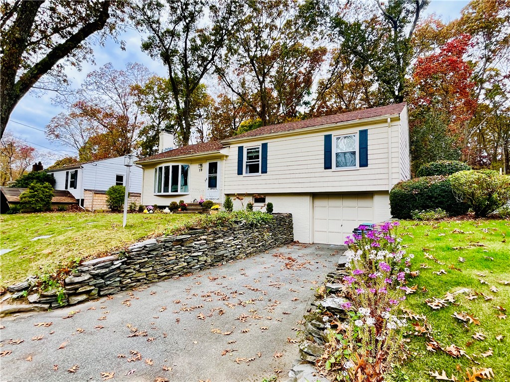 59 Darling Street Warwick, RI 02886 - Photo 1 of 28 Gallery Image 1
