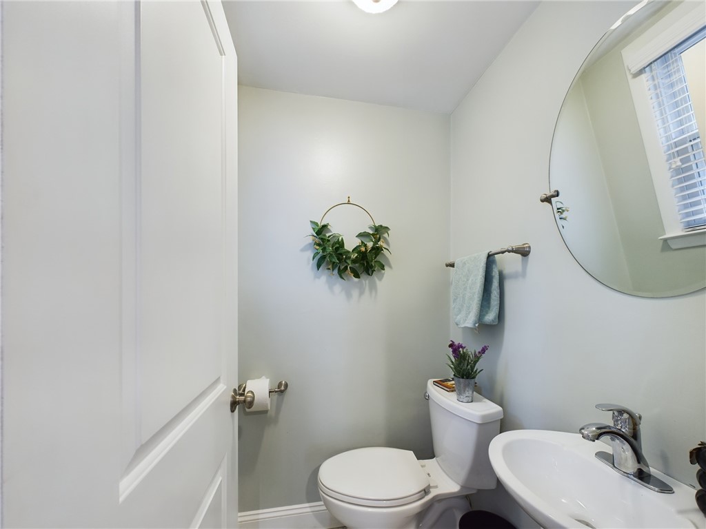 59 Darling Street Warwick, RI 02886 - Photo 16 of 28 Gallery Image 16