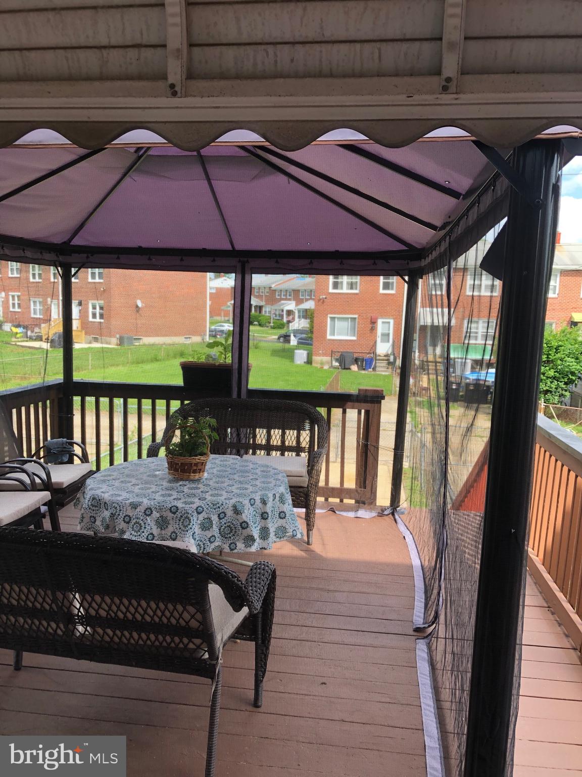 4383 Crest Heights Road Baltimore, MD 21215 - Photo 12 of 34 Deck View