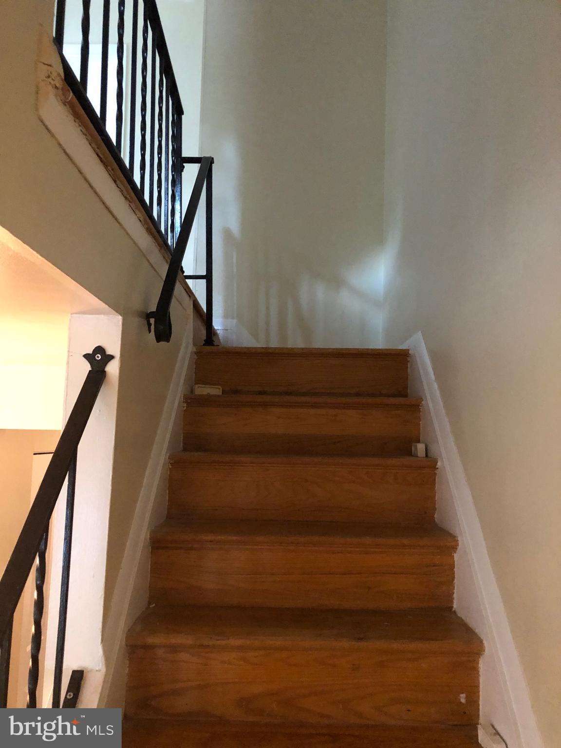 4383 Crest Heights Road Baltimore, MD 21215 - Photo 15 of 34 To Upper Level