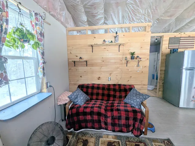 $89,950 | 32 West Side Road, Lunenburg, VT 05906