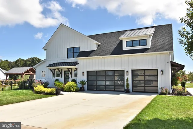 $2,200,000 | 30921 Stallion Lane, Lewes, DE 19958