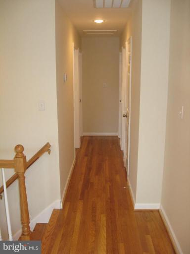 15223 Michigan Rd. Woodbridge, VA 22191 - Photo 14 of 28 Hallway