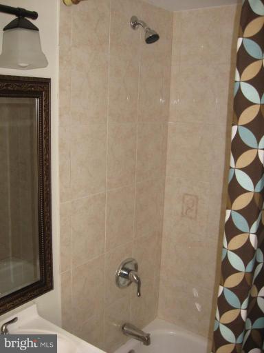 15223 Michigan Rd. Woodbridge, VA 22191 - Photo 25 of 28 Bath #3