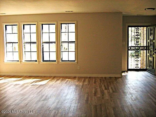 $399,500 | 3630 Debbie Drive, Olive Branch, MS 38654