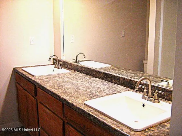 $399,500 | 3630 Debbie Drive, Olive Branch, MS 38654