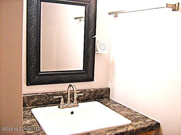 $399,500 | 3630 Debbie Drive, Olive Branch, MS 38654