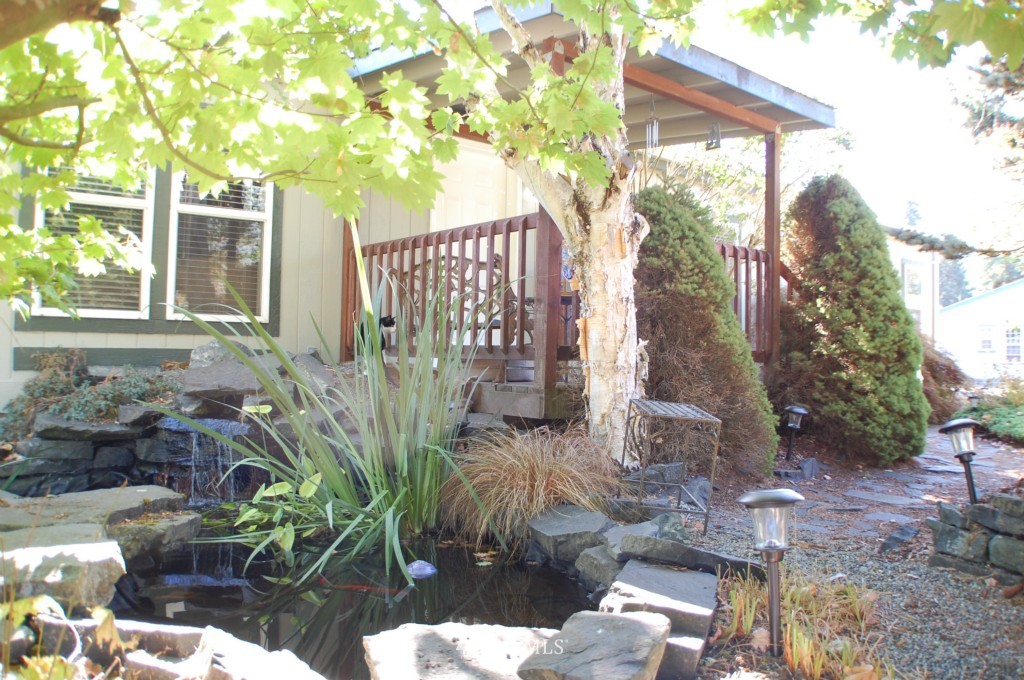 18042 Empire Street Southwest Rochester, WA 98579 - Photo 2 of 21
