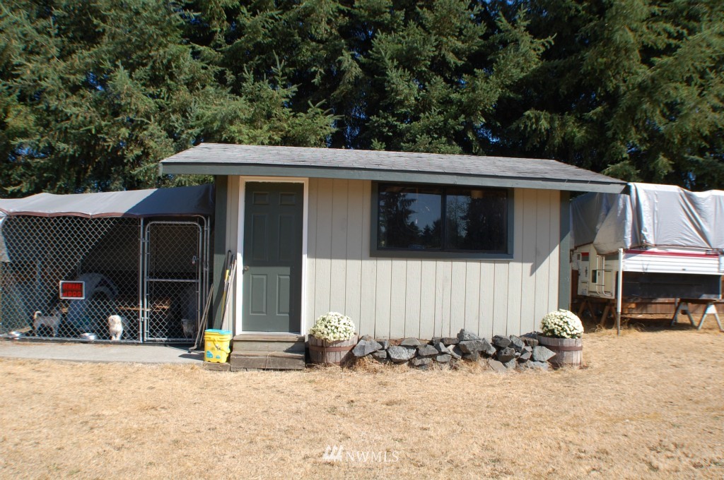 18042 Empire Street Southwest Rochester, WA 98579 - Photo 18 of 21