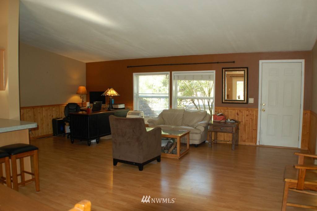 18042 Empire Street Southwest Rochester, WA 98579 - Photo 7 of 21