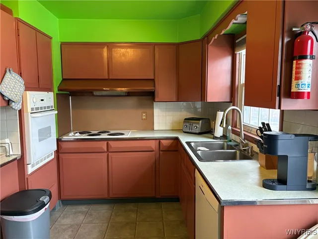 $249,900 | 799 Center Road, West Seneca, NY 14224