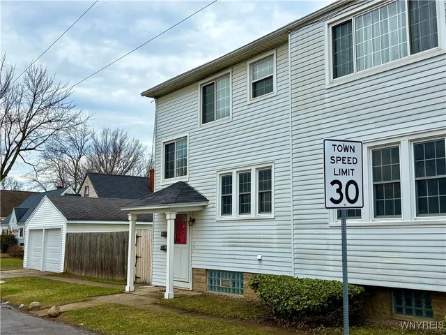 $249,900 | 799 Center Road, West Seneca, NY 14224