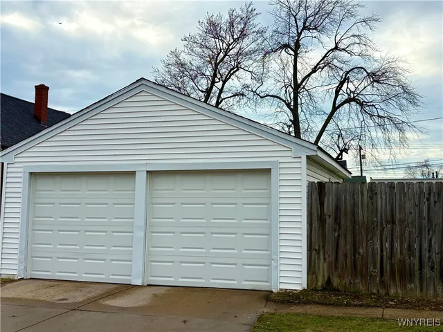 $249,900 | 799 Center Road, West Seneca, NY 14224