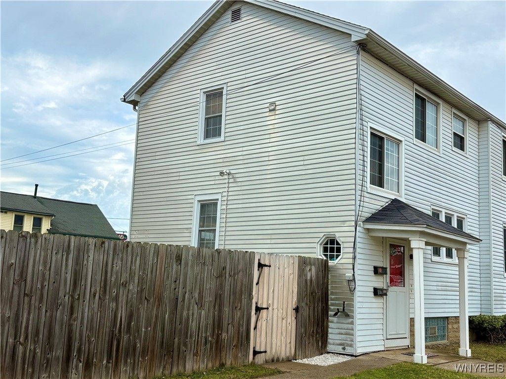 799 Center Road West Seneca, NY 14224 - Photo 5 of 42