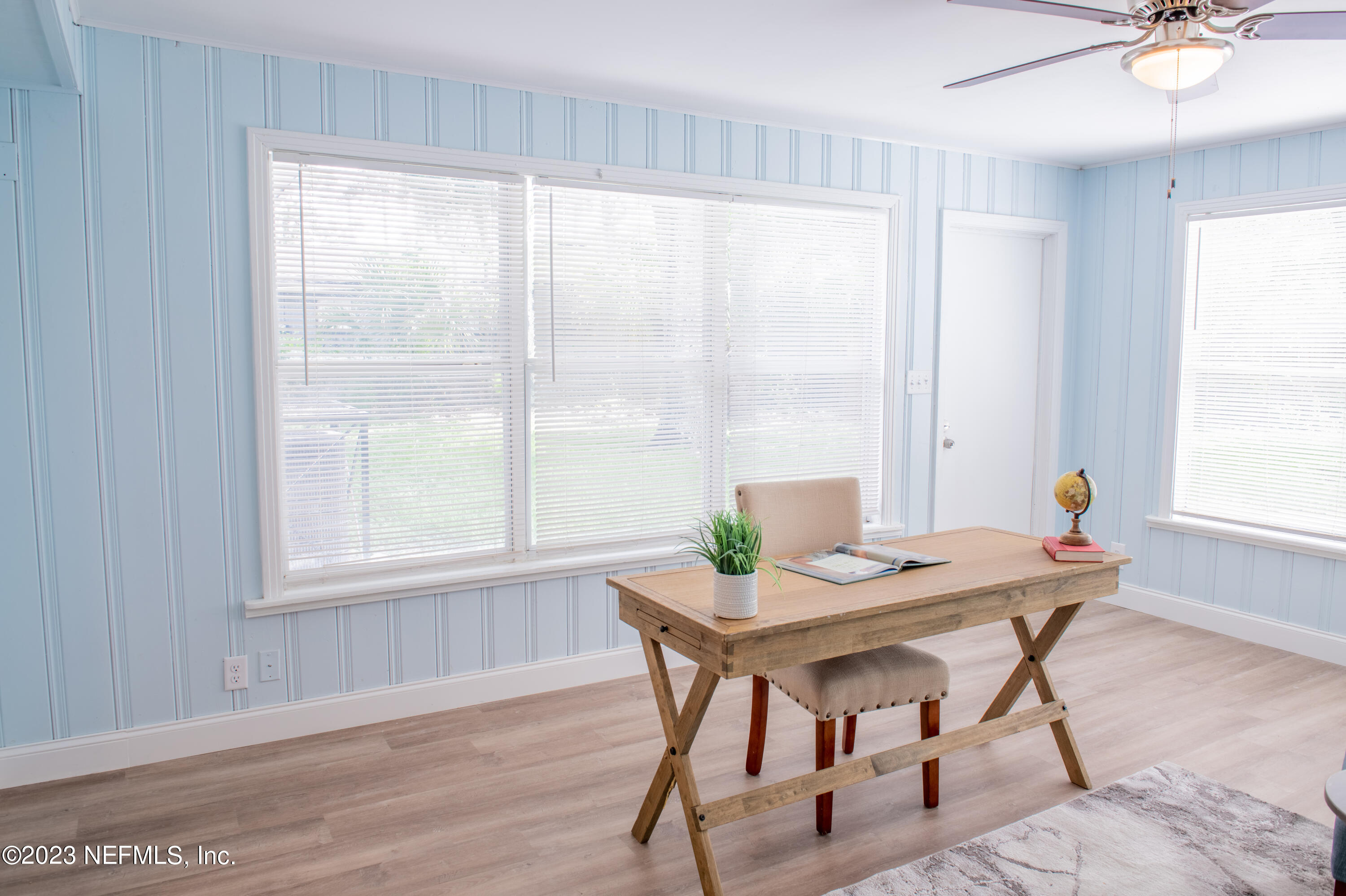 6958 Champlain Road Jacksonville, FL 32208 - Photo 14 of 34 a workspace with furniture and window