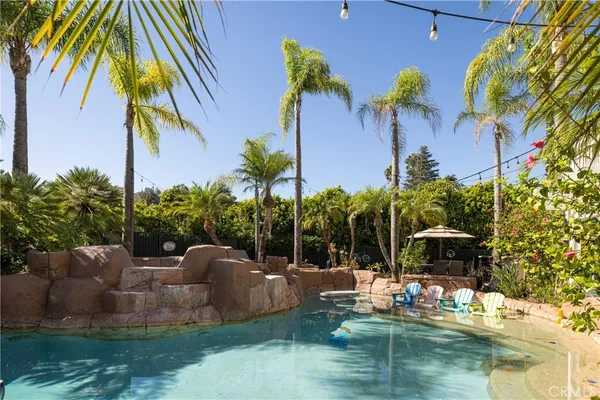 $4,700,000 | 26041 Spur Branch Lane, Laguna Hills, CA 92653