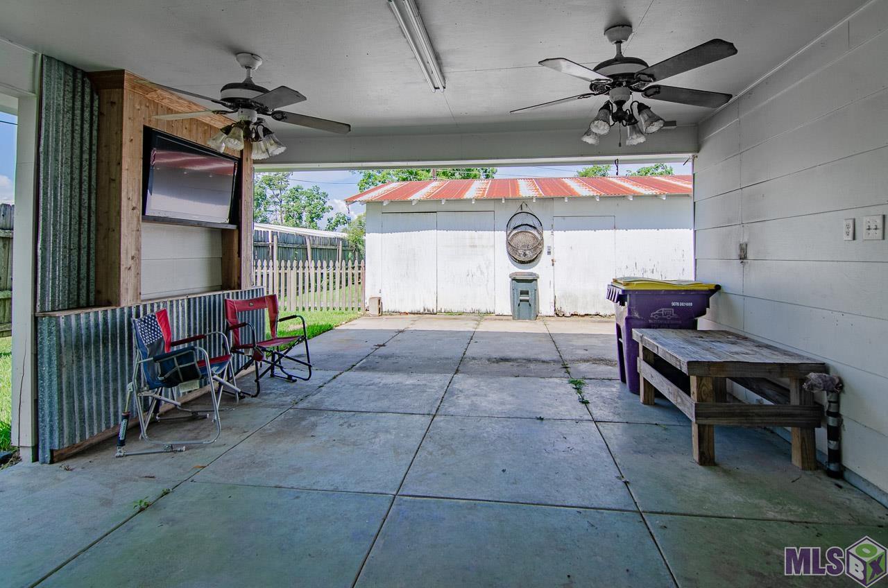 12033 R C Mendoza Road St. Amant, LA 70774 - Photo 11 of 14 Gallery Image 11