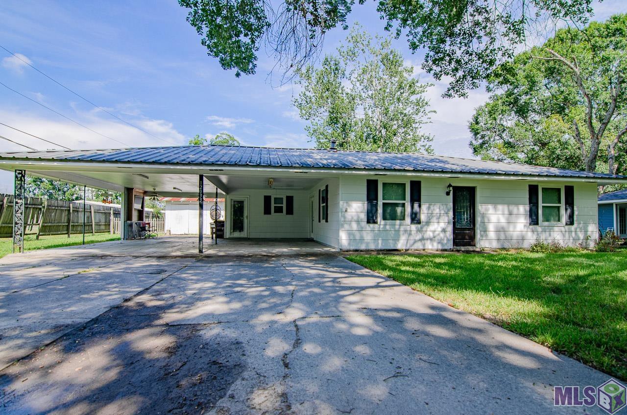 12033 R C Mendoza Road St. Amant, LA 70774 - Photo 2 of 14 Gallery Image 2