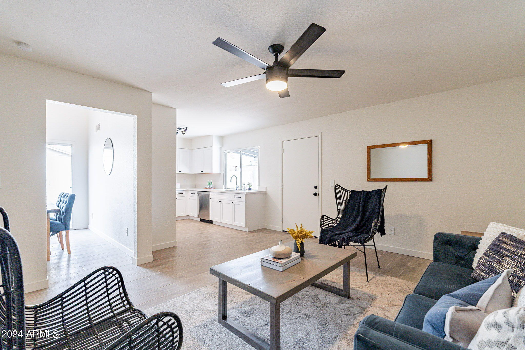 4509 East Pecan Road Phoenix, AZ 85040 - Photo 15 of 43 Family Room