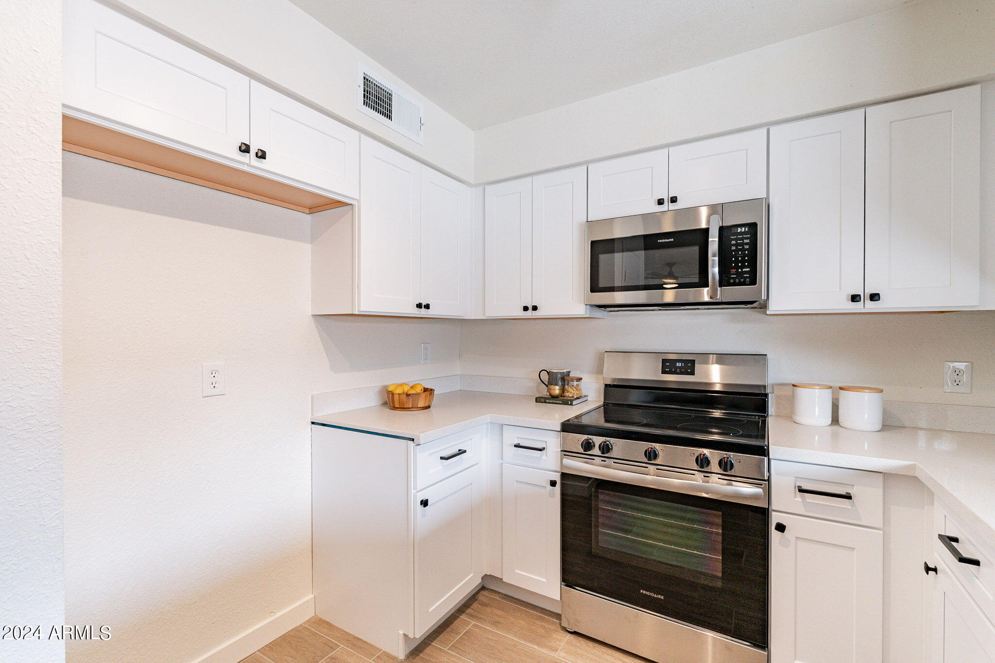 4509 East Pecan Road Phoenix, AZ 85040 - Photo 24 of 43 Kitchen