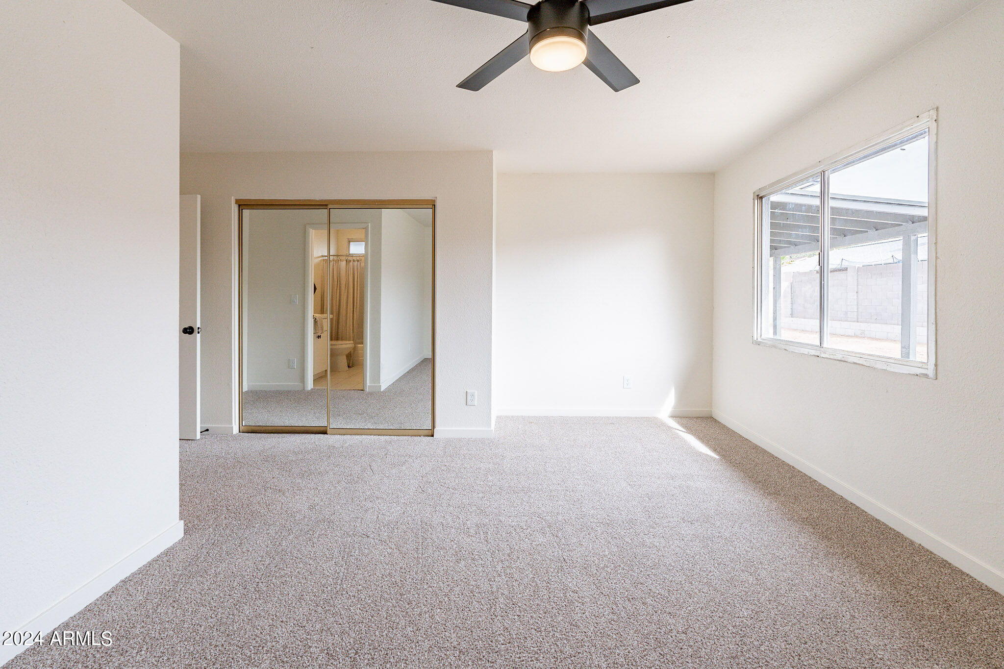 4509 East Pecan Road Phoenix, AZ 85040 - Photo 29 of 43 Primary Suite