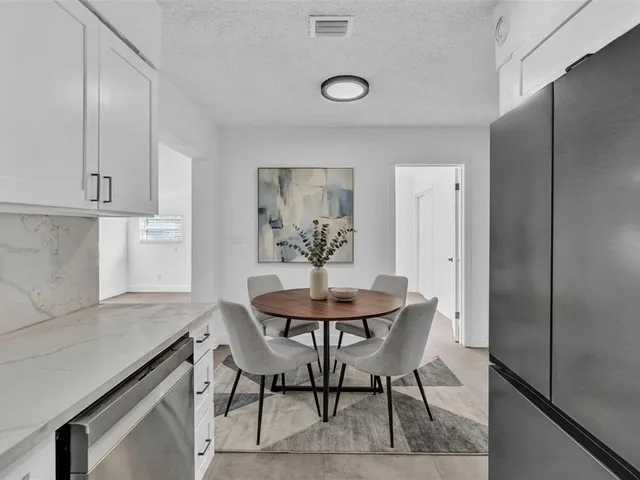 $3,650 | 6661 Meade Street, Hollywood, FL 33024