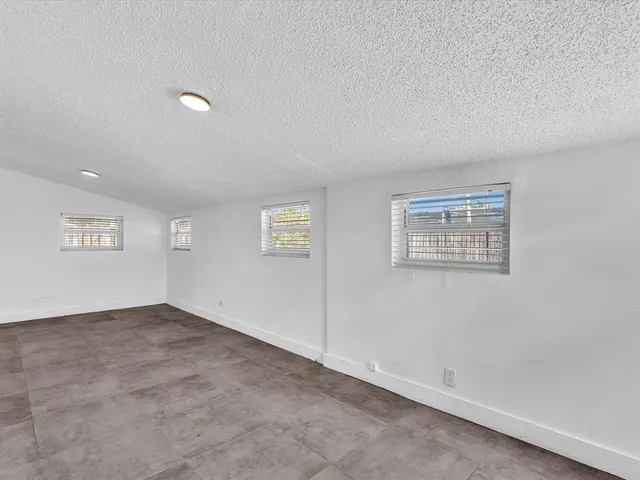 $3,650 | 6661 Meade Street, Hollywood, FL 33024